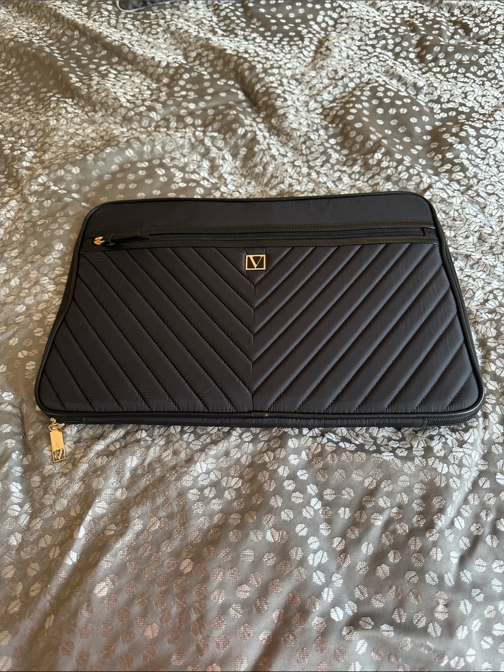 NWOT Victoria Secret Quilted Laptop Sleeve with Gold Logo